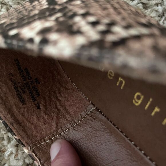 MADDEN GIRL SLIP ON SHOES LOAFERS WOMEN SIZE 7 SNAKESKIN PRINT FLATS CREAM/BLACK - Picture 7 of 7